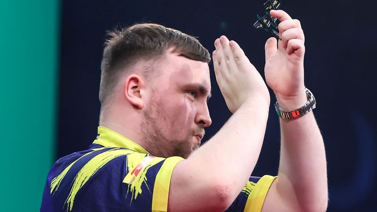 Luke Littler cruised into the quarter-finals of the Bahrain Darts Masters 