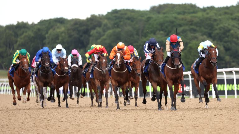 Newcastle hosts action on the all-weather today